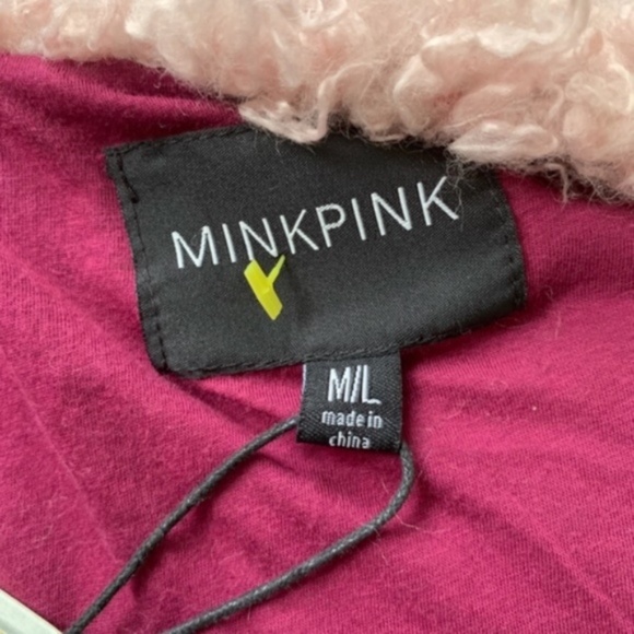 MINKPINK NWT Medium/Large Sleeveless Cardi Vest - Picture 10 of 10